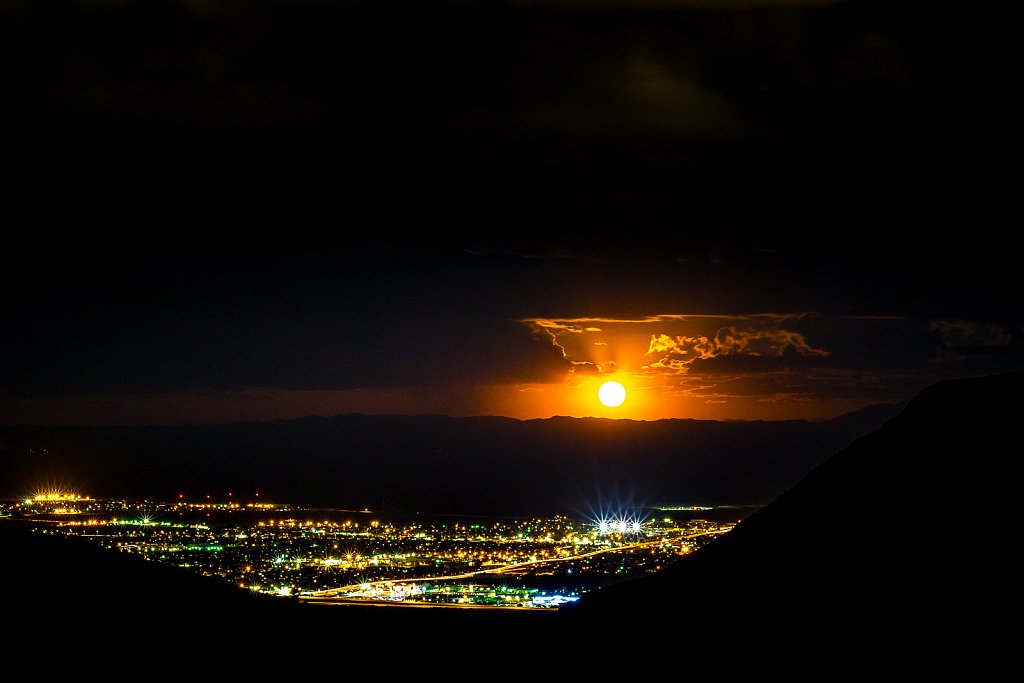 Moonrise over El Paso